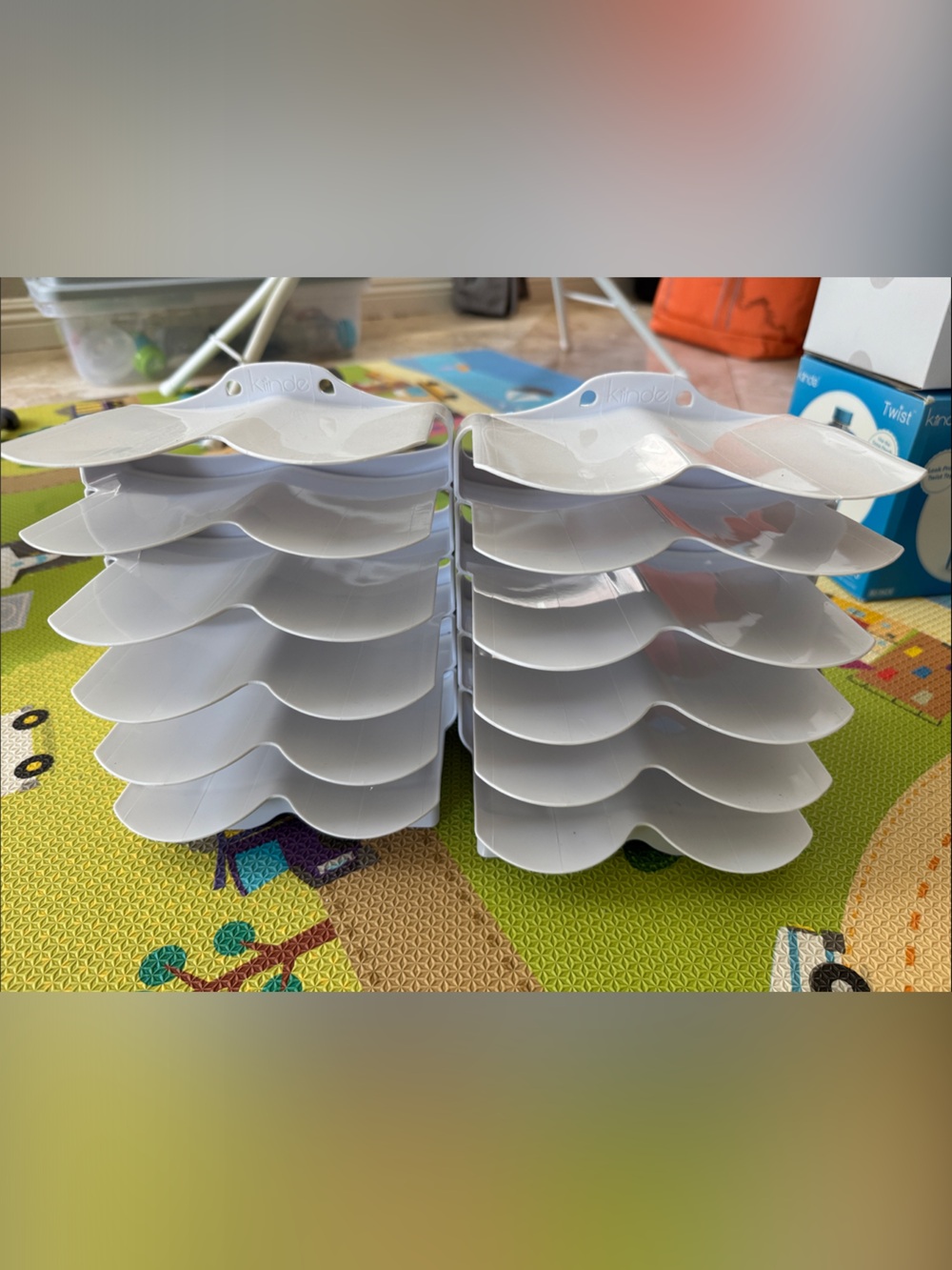 Kiinde White breast milk bag and pouch keepers